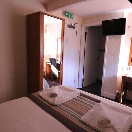 Plas Derwen Hotel Abergavenny Bagian luar foto