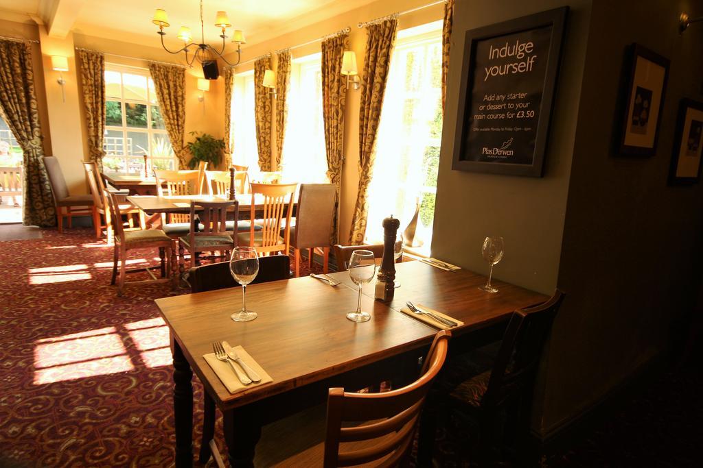 Plas Derwen Hotel Abergavenny Bagian luar foto