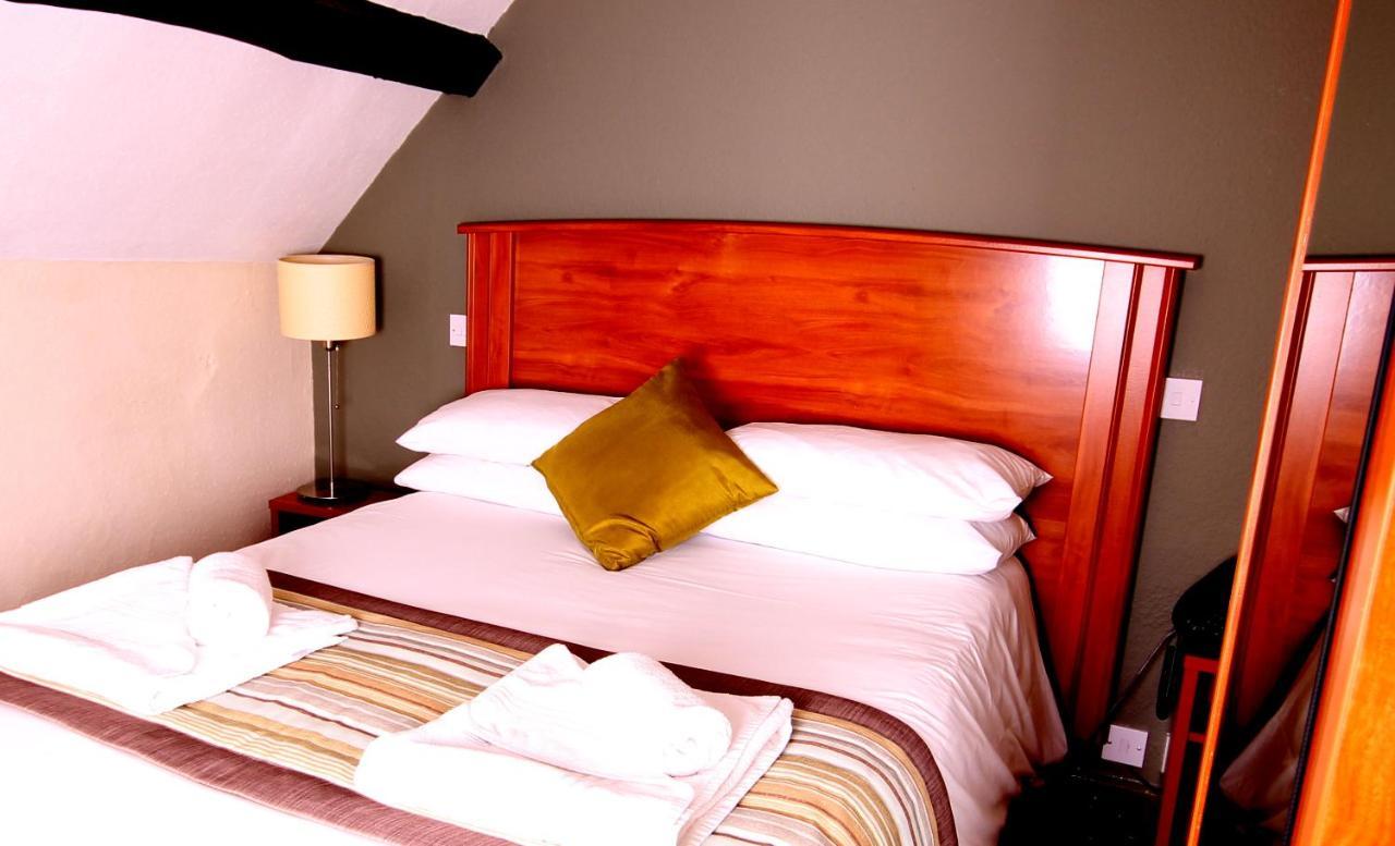 Plas Derwen Hotel Abergavenny Bagian luar foto