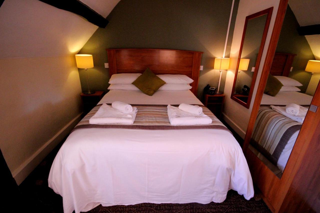 Plas Derwen Hotel Abergavenny Bagian luar foto