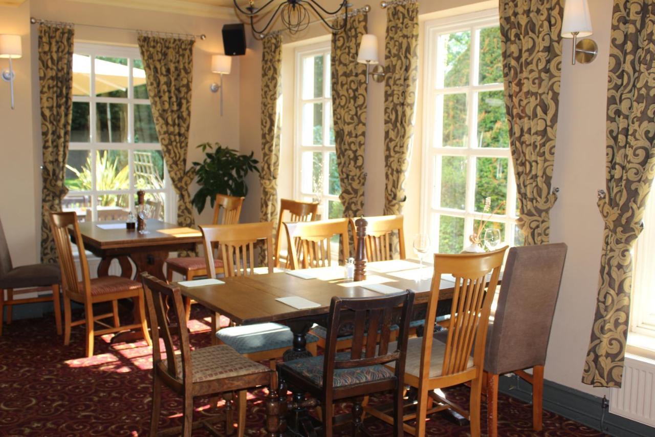 Plas Derwen Hotel Abergavenny Bagian luar foto