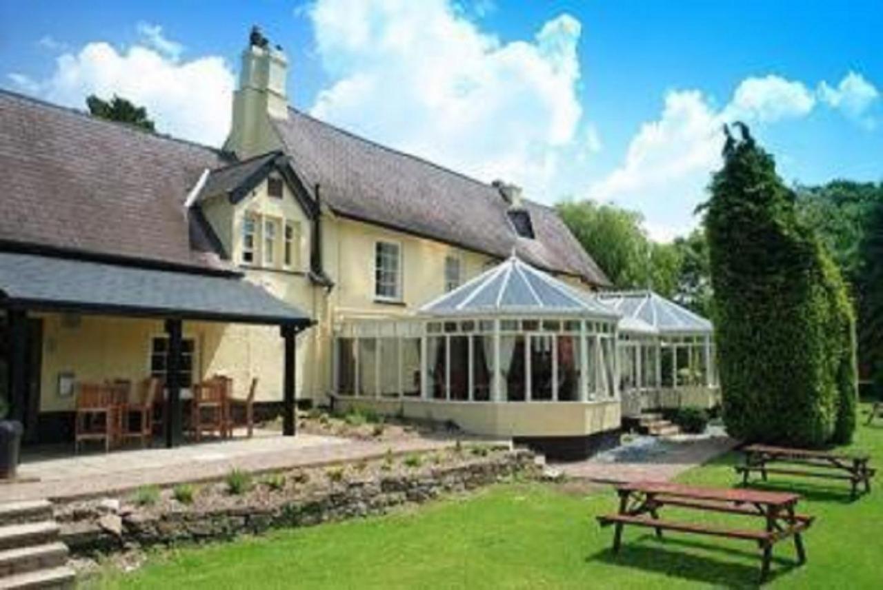 Plas Derwen Hotel Abergavenny Bagian luar foto