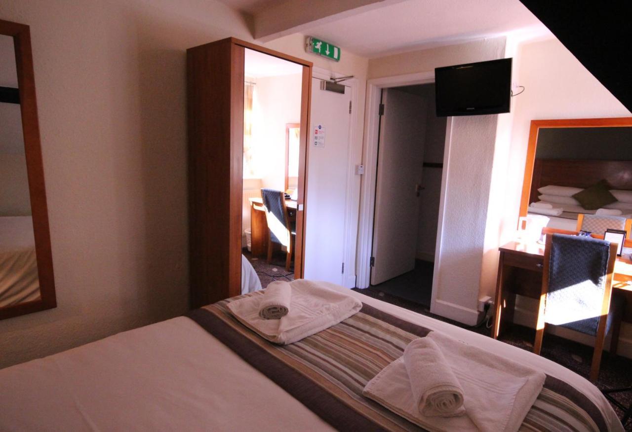 Plas Derwen Hotel Abergavenny Bagian luar foto